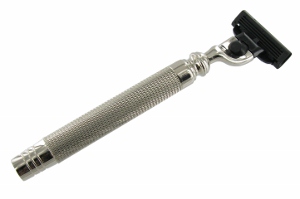 SHV131 - Mach 3 engine turned handle razor